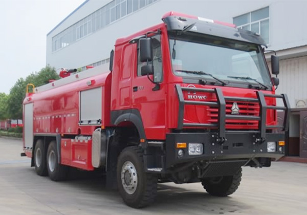 泡沫消防車